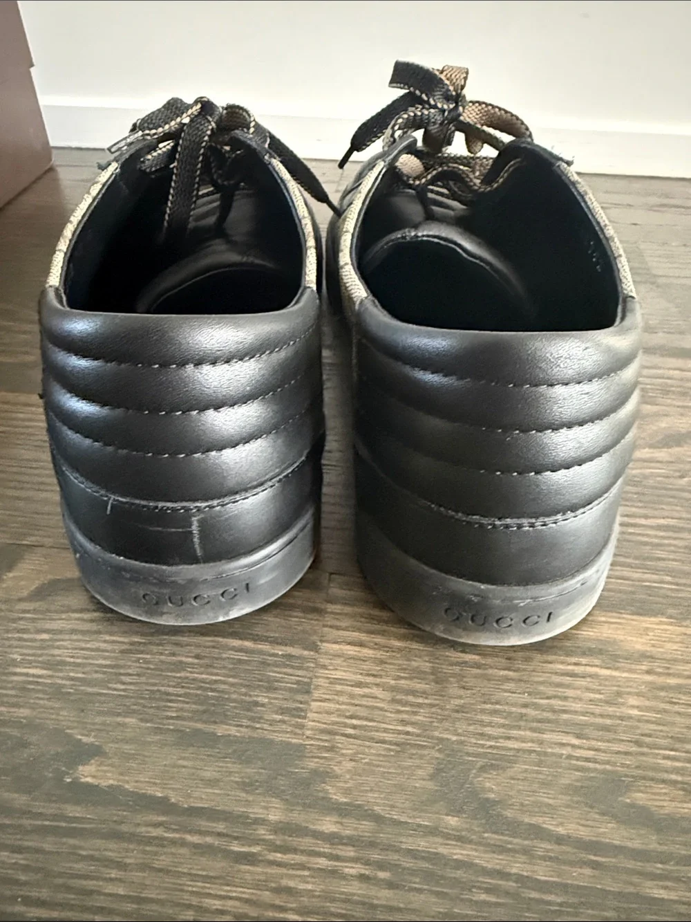 Gucci gg supreme